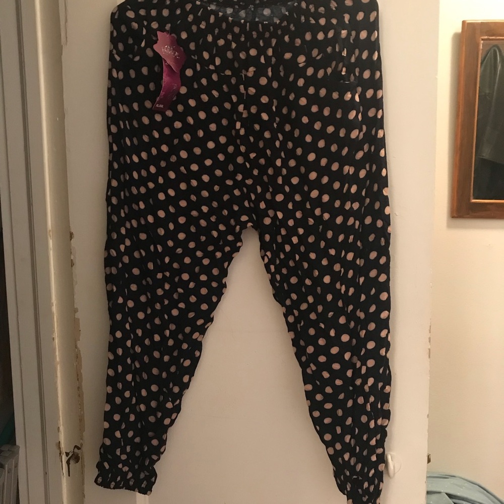 Pants - Picture 3 of 4